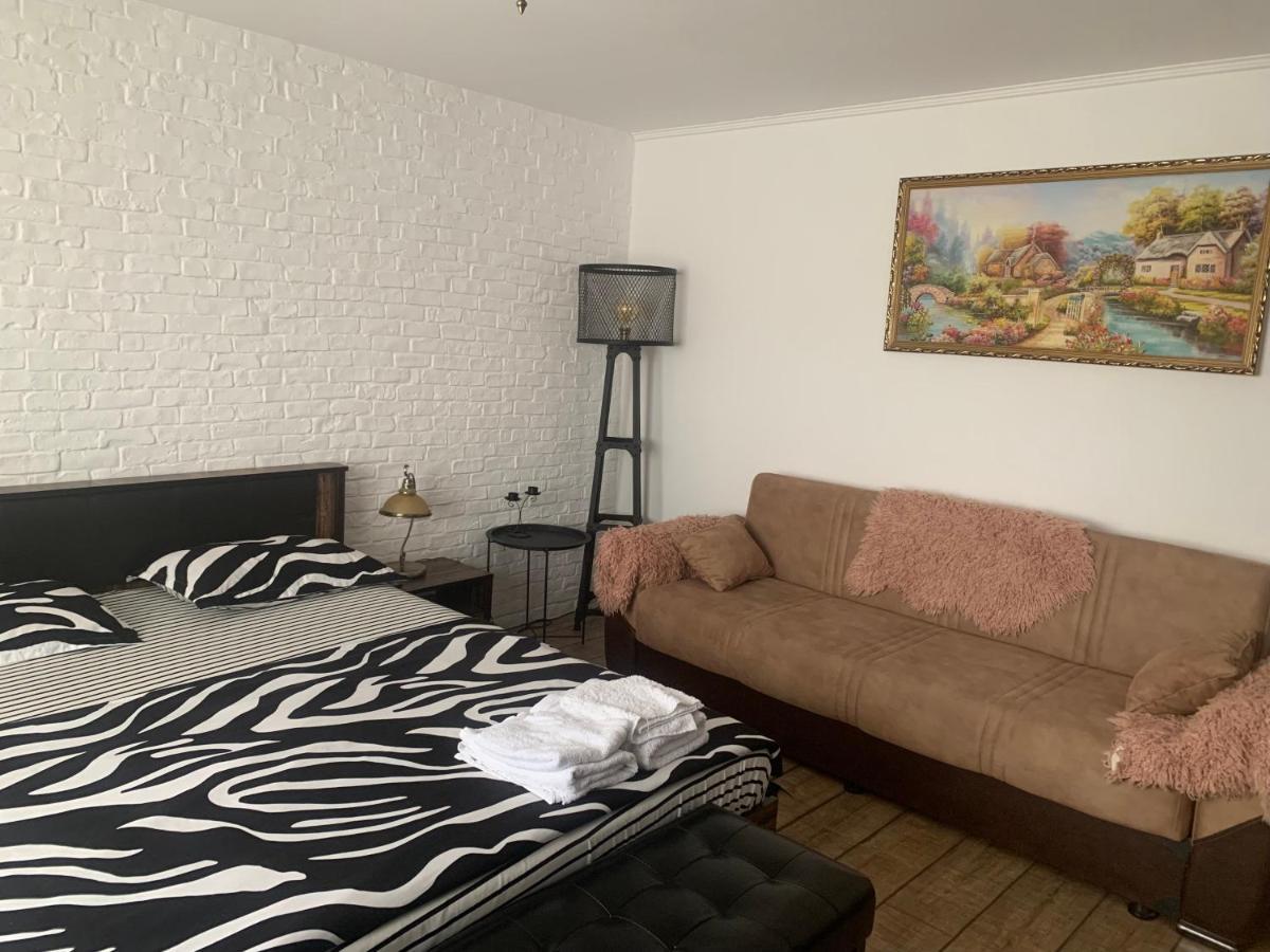 Garsoniera 1 Decembrie Apartment Alba Iulia Ngoại thất bức ảnh